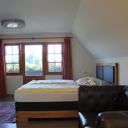 Forststube * Velden am Woerthersee