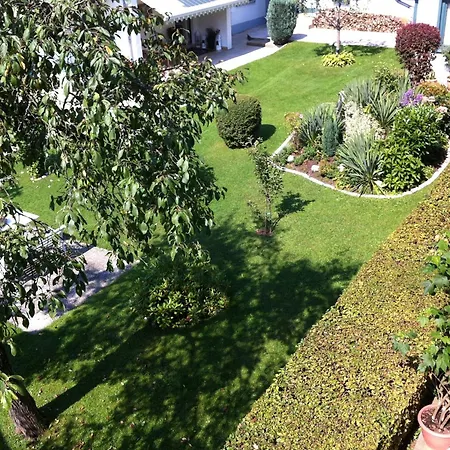 福尔茨图博旅馆 招待所 沃尔特湖畔韦尔登