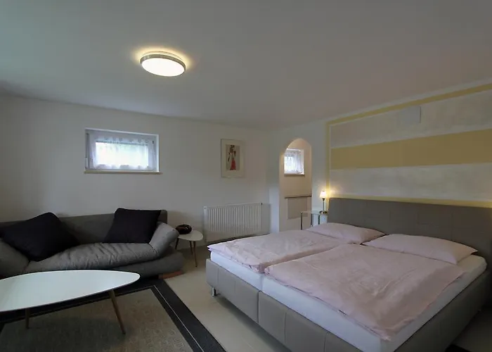 Pensión Forststube 3*